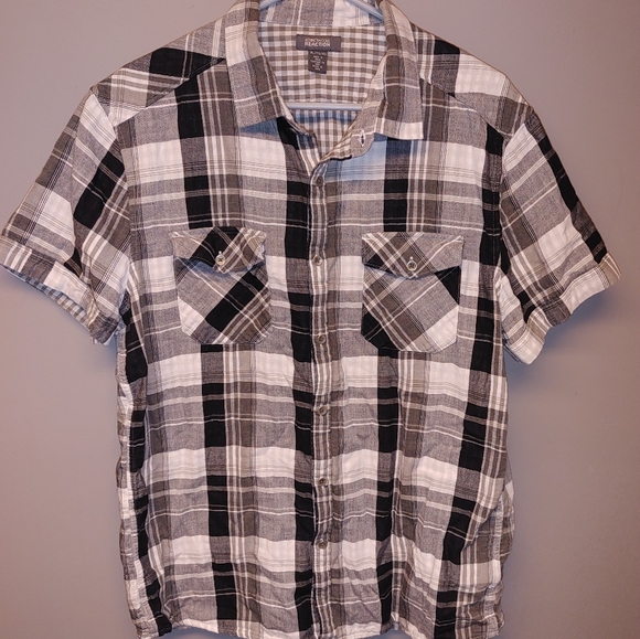 4 Shirt Bundle! - Picture 4 of 11